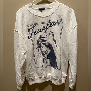 Taylor Swift Fearless Crewneck Sweatshirt Women’s Small